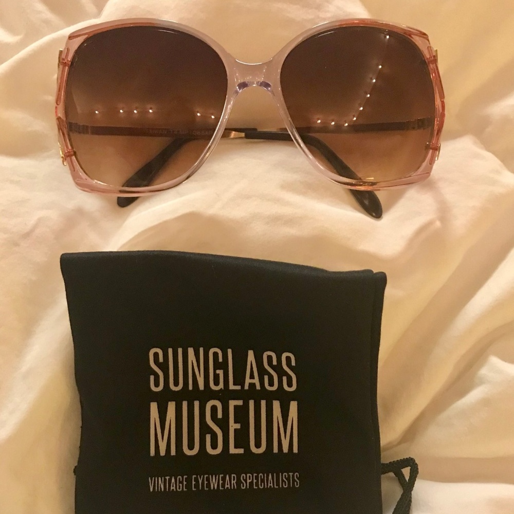 Vintage Women's Oversized Retro Sunglasses